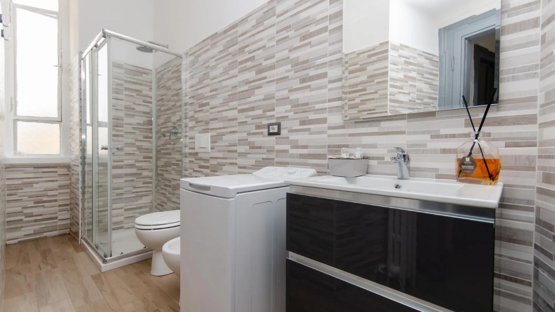 Vivimihome - Navigli-Duomo Maison Fusetti Milan 0*,  Italy
