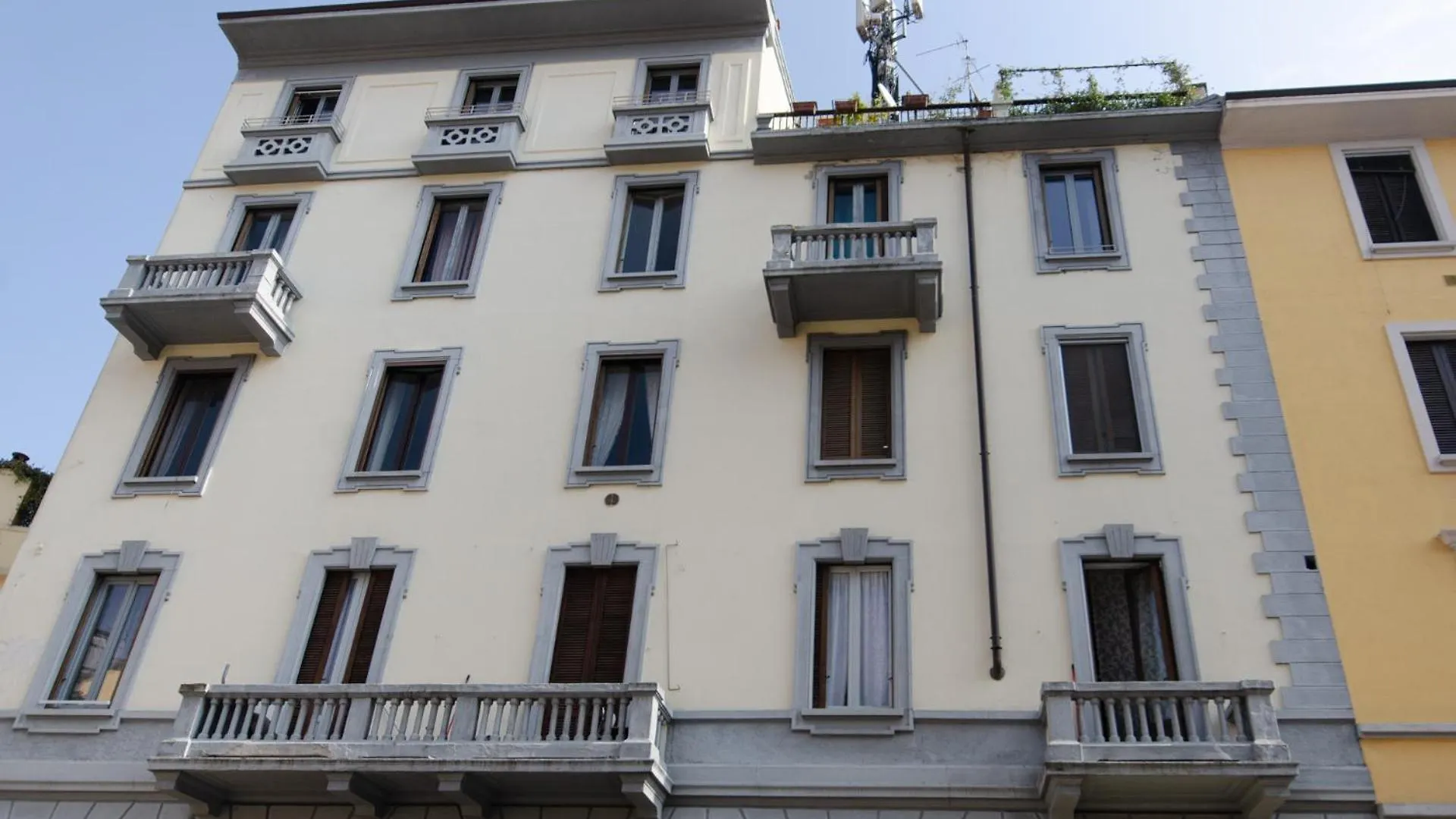Vivimihome - Navigli-Duomo Maison Fusetti Милан 0*,  Италия